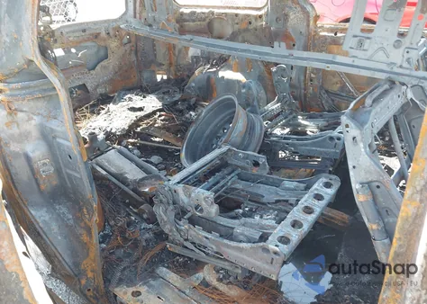 2011 Dodge Grand Caravan Crew z USA, uszkodzony, nr VIN 2D4RN5DG9BR751137